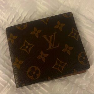 LV style wallet